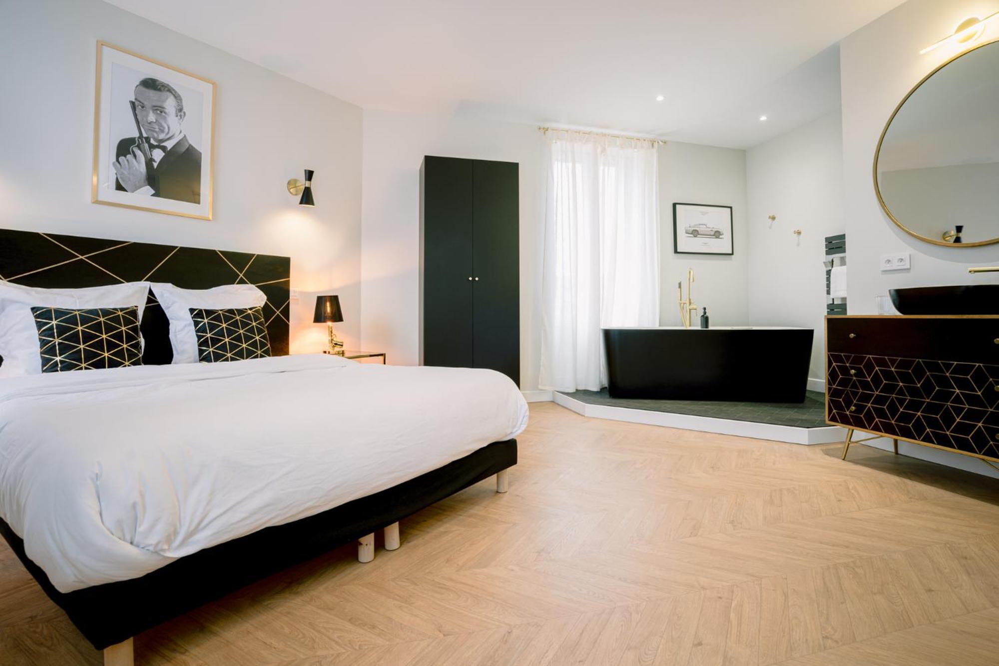 Les Suites De La Cathedrale อัลบี ภายนอก รูปภาพ