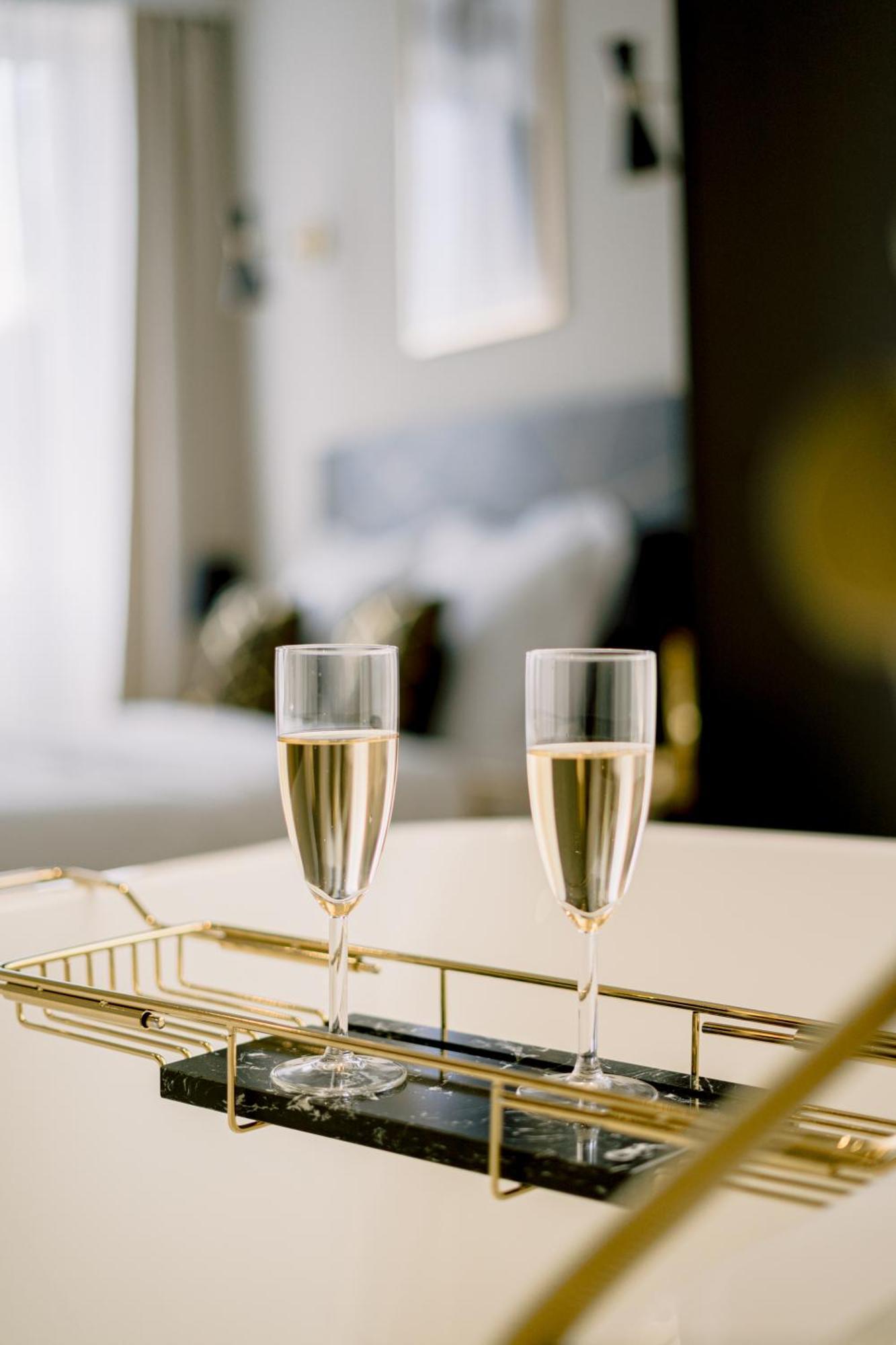 Les Suites De La Cathedrale อัลบี ภายนอก รูปภาพ